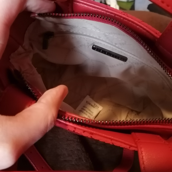 NWOT Quilted Polyester and vegan leather small Steve Madden purse - Picture 9 of 16